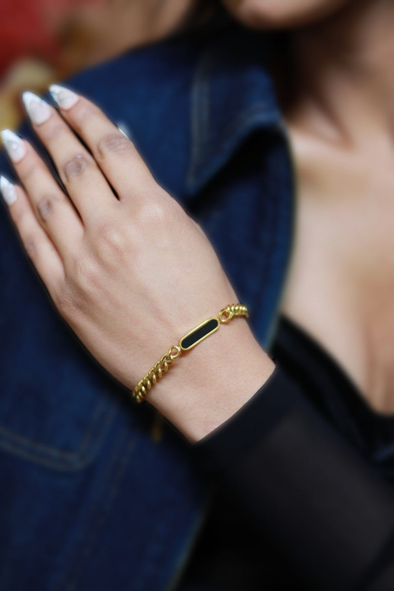 Midnight Curb Wrist Chain
