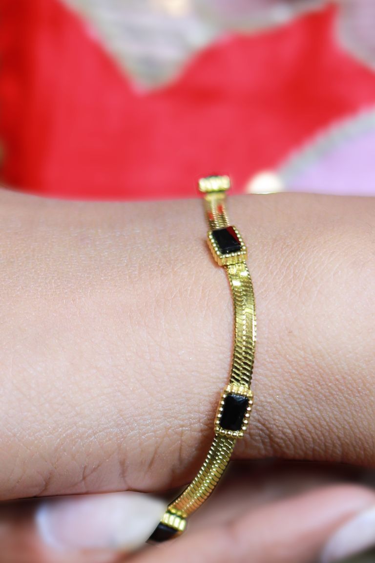 Black Link Gold Bracelet