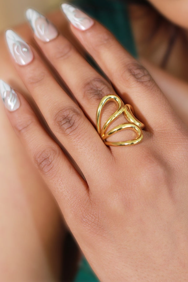 The Infinity Loop Ring