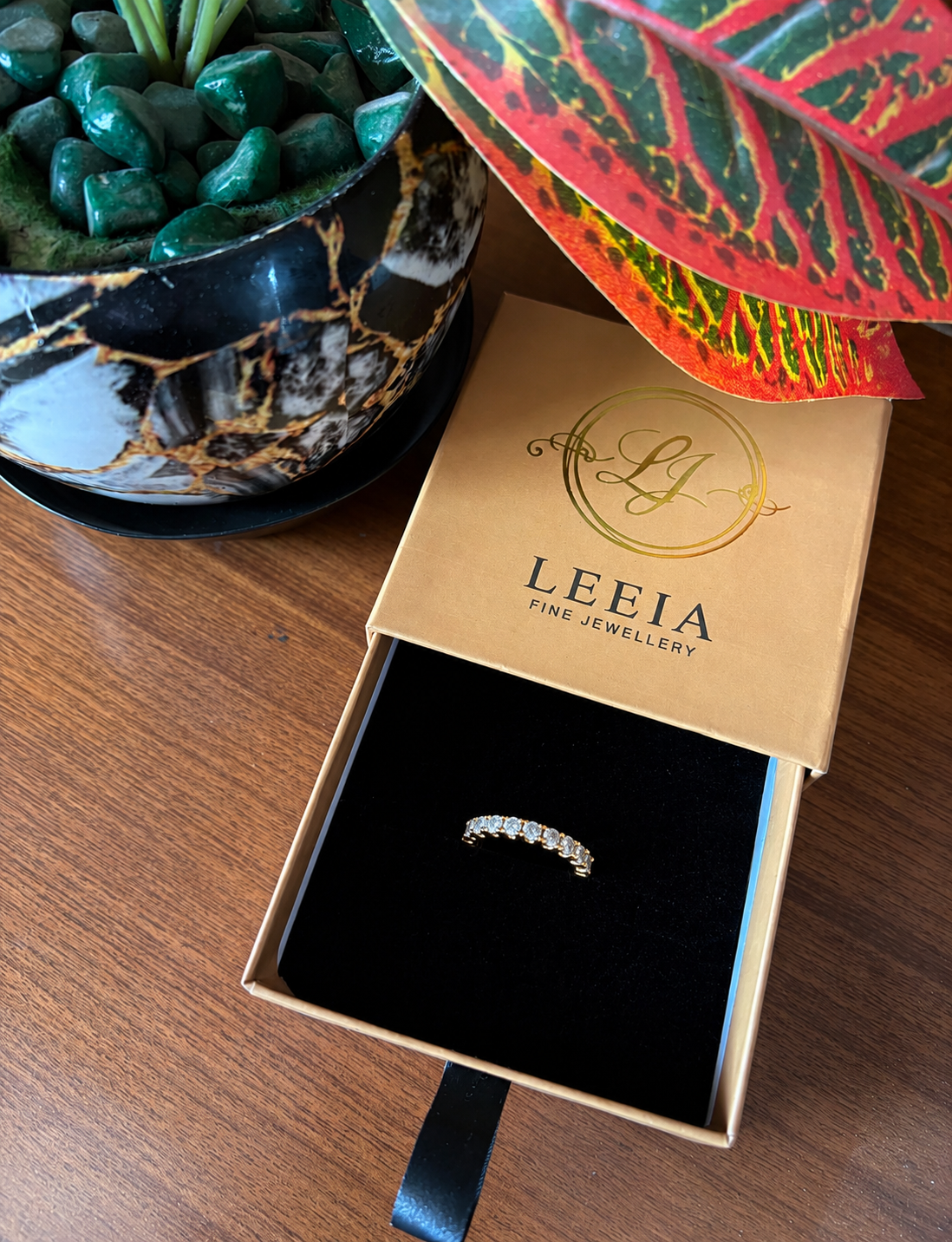Halo Line Adjustable Ring